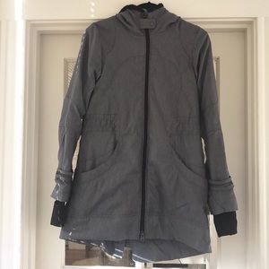Lululemon Apres Run Anorak in Grey Herringbone